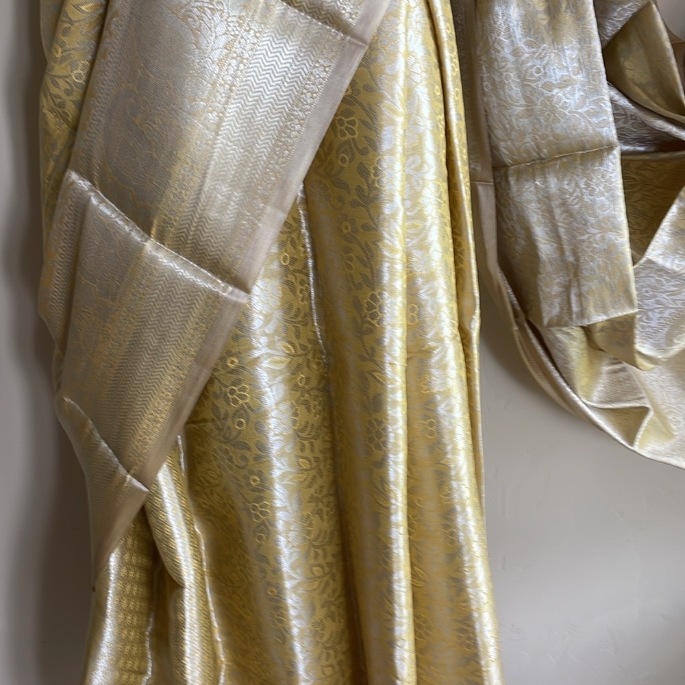Indian saree - Picture 4 of 15